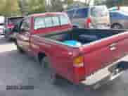 1995 Toyota Tacoma z VIN 4TAUN53B1SZ040515, wystawiony jako IAAI lot #43135152 z przebiegiem 259 900 mil mil oraz . Historia ofert i sprzedaży dostępna na DreamBid. Obrazek 3.