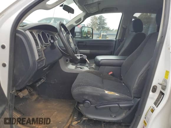 2010 Toyota Tundra с VIN 5TFUY5F18AX154990, выставлен на аукционе Copart как лот 82358065 с пробегом 292 085 миль миль и Чистый • Clean title. История ставок и продаж доступна на DreamBid. Изображение 7.