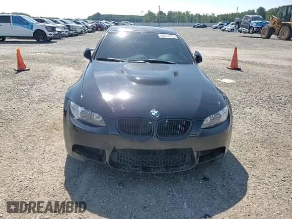 2011 BMW M3 с VIN WBSKG9C58BE796995, выставлен на аукционе Copart как лот 66617735 с пробегом 71 470 миль миль и Списание • Salvage title. История ставок и продаж доступна на DreamBid. Изображение 13.