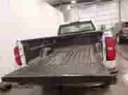 2017 Chevrolet Silverado 2500HD Work Truck z VIN 1GC0KUEG9HZ212393, wystawiony jako IAAI lot #41716571 z przebiegiem 161 533 mil mil oraz . Historia ofert i sprzedaży dostępna na DreamBid. Obrazek 8.