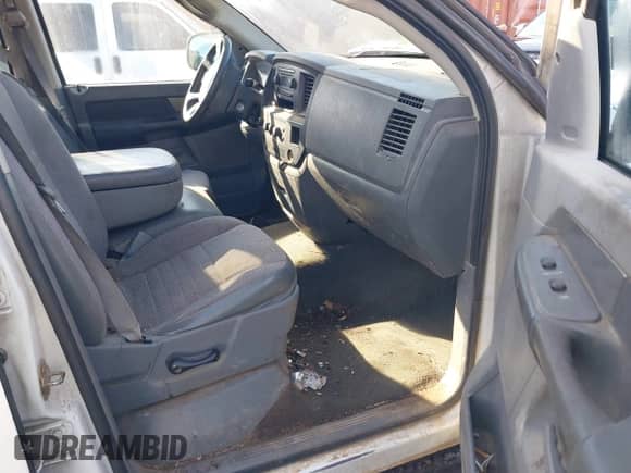 2007 Dodge RAM с VIN 1D3HU18PX7J556049, выставлен на аукционе IAAI как лот 41720749 с пробегом 312 482 миль миль и . История ставок и продаж доступна на DreamBid. Изображение 5.