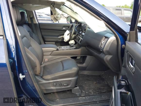 2024 Nissan Pathfinder SL with VIN 5N1DR3CC2RC312245, listed as a IAAI auction lot 42475984 with 3,602 mi miles and . Bid and sale history available at DreamBid. Image 5.