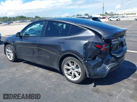 2024 Tesla Model Y с VIN 7SAYGDEDXRF050391, выставлен на аукционе IAAI как лот 43327993 с пробегом 60 206 миль миль и . История ставок и продаж доступна на DreamBid. Изображение 3.