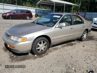 1994 Honda Accord EX with VIN JHMCD5651RC065838, listed as a Copart auction lot 64107155 with 259,278 mi miles and Salvage title. Bid and sale history available at DreamBid. Image 1.