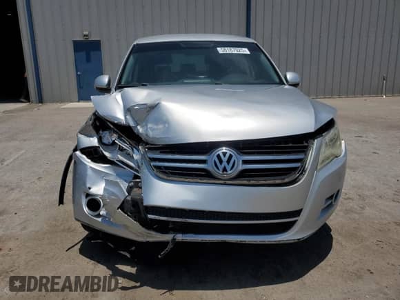 2010 Volkswagen Tiguan S с VIN WVGCV7AX3AW535174, выставлен на аукционе Copart как лот 58187025 с пробегом 177 967 миль миль и Списание • Salvage title. История ставок и продаж доступна на DreamBid. Изображение 5.