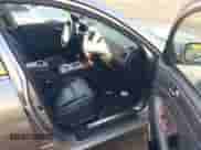 2010 Hyundai Genesis z VIN KMHGC4DE1AU101847, wystawiony jako IAAI lot #42712256 z przebiegiem 81 048 mil mil oraz . Historia ofert i sprzedaży dostępna na DreamBid. Obrazek 5.