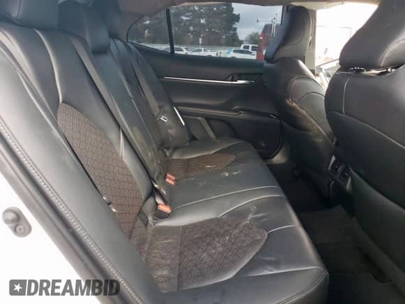 2019 Toyota Camry XSE z VIN 4T1B61HK9KU819244, wystawiony jako Copart lot #81748655 z przebiegiem 89 117 mil mil oraz Szkoda całkowita • Salvage title. Historia ofert i sprzedaży dostępna na DreamBid. Obrazek 10.