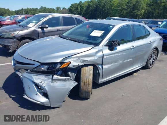 2021 Toyota Camry SE Nightshade с VIN 4T1G11AK9MU472628, выставлен на аукционе IAAI как лот 43133544 с пробегом 86 225 миль миль и . История ставок и продаж доступна на DreamBid. Изображение 2.