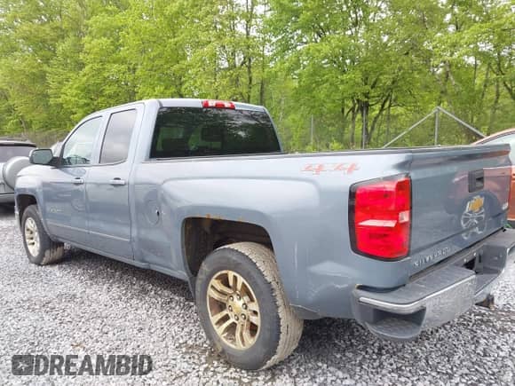 2015 Chevrolet Silverado 1500 LT z VIN 1GCVKREH9FZ273753, wystawiony jako IAAI lot #42343171 z przebiegiem 230 402 mil mil oraz . Historia ofert i sprzedaży dostępna na DreamBid. Obrazek 14.