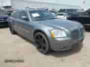 2007 Dodge Magnum z VIN 2D4FV47V57H672181, wystawiony jako IAAI lot #42651333 z przebiegiem 187 788 mil mil oraz . Historia ofert i sprzedaży dostępna na DreamBid. Obrazek 1.