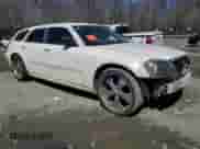 2007 Dodge Magnum with VIN 2D4FV47V47H735075, listed as a Copart auction lot 48998215 with 212,036 mi miles and Salvage title. Bid and sale history available at DreamBid. Image 4.