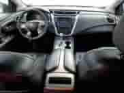 2015 Nissan Murano SV с VIN 5N1AZ2MG9FN290825, выставлен на аукционе Copart как лот 70036415 с пробегом 107 963 миль миль и Списание • Salvage title. История ставок и продаж доступна на DreamBid. Изображение 8.