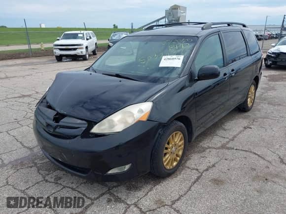 2010 Toyota Sienna XLE с VIN 5TDDK4CC6AS032037, выставлен на аукционе IAAI как лот 42860576 с пробегом 152 149 миль миль и . История ставок и продаж доступна на DreamBid. Изображение 17.