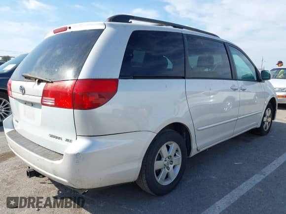 2004 Toyota Sienna XLE z VIN 5TDZA22C14S024074, wystawiony jako IAAI lot #43291649 z przebiegiem 274 503 mil mil oraz . Historia ofert i sprzedaży dostępna na DreamBid. Obrazek 4.