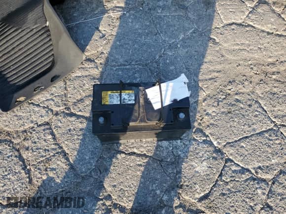 2021 Cadillac Escalade ESV Premium Luxury с VIN 1GYS4KKL7MR262044, выставлен на аукционе Copart как лот 63757435 с пробегом Не указан миль и Чистый • Clean title. История ставок и продаж доступна на DreamBid. Изображение 13.