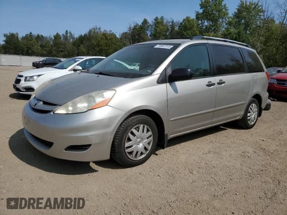 2009 Toyota Sienna CE с VIN 5TDZK29C39S229938, выставлен на аукционе Copart как лот 70987315 с пробегом 315 850 миль миль и Чистый • Clean title. История ставок и продаж доступна на DreamBid. Изображение 1.