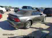 2004 Ford Mustang Deluxe с VIN 1FAFP44404F117628, выставлен на аукционе Copart как лот 81377524 с пробегом 39 697 миль миль и Списание • Salvage title. История ставок и продаж доступна на DreamBid. Изображение 3.