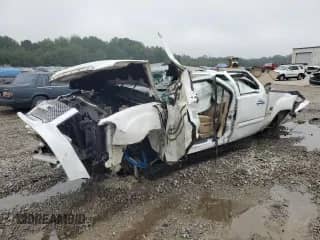 2010 GMC Sierra 1500 Denali z VIN 3GTRKXE29AG122910, wystawiony jako Copart lot #72068604 z przebiegiem 112 571 mil mil oraz Szkoda całkowita • Salvage title. Historia ofert i sprzedaży dostępna na DreamBid. Obrazek 1.