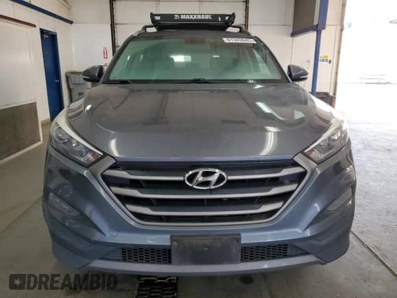 2016 Hyundai Tucson Sport z VIN KM8J3CA22GU194302, wystawiony jako Copart lot #81349045 z przebiegiem 105 220 mil mil oraz Czysty tytuł • Clean title. Historia ofert i sprzedaży dostępna na DreamBid. Obrazek 5.