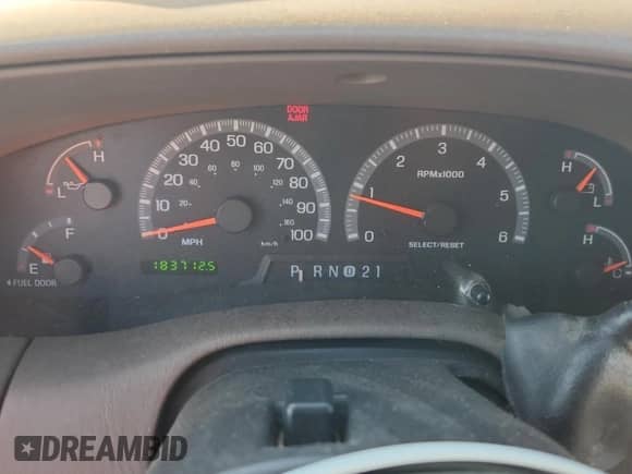 1999 Ford F-150 с VIN 1FTRX17W4XNB72337, выставлен на аукционе Copart как лот 86766575 с пробегом 183 712 миль миль и Чистый • Clean title. История ставок и продаж доступна на DreamBid. Изображение 9.