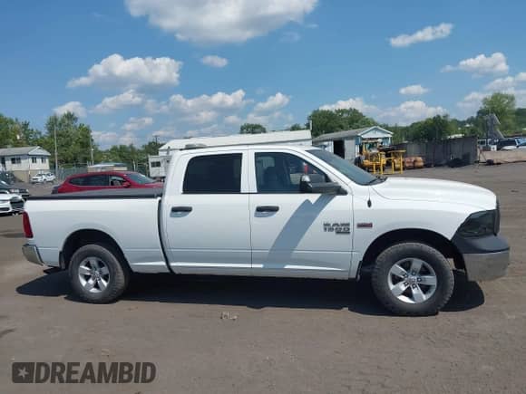 2019 Ram 1500 Tradesman z VIN 1C6RR7ST8KS672058, wystawiony jako IAAI lot #42985298 z przebiegiem 167 504 mil mil oraz . Historia ofert i sprzedaży dostępna na DreamBid. Obrazek 13.