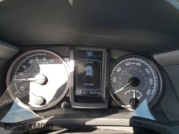 2022 Toyota Tacoma SR с VIN 3TMCZ5AN1NM504958, выставлен на аукционе Copart как лот 81156135 с пробегом 26 327 миль миль и Списание • Salvage title. История ставок и продаж доступна на DreamBid. Изображение 9.