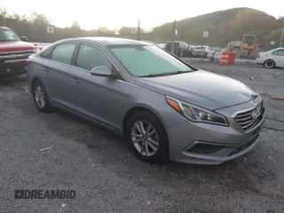2016 Hyundai Sonata SE с VIN 5NPE24AF1GH305286, выставлен на аукционе IAAI как лот 43438911 с пробегом 88 495 миль миль и . История ставок и продаж доступна на DreamBid. Изображение 1.