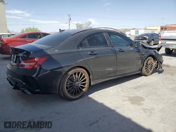 2018 Mercedes-Benz CLA 45 AMG с VIN WDDSJ5CB3JN586283, выставлен на аукционе Copart как лот 54427315 с пробегом 66 606 миль миль и Списание • Salvage title. История ставок и продаж доступна на DreamBid. Изображение 3.