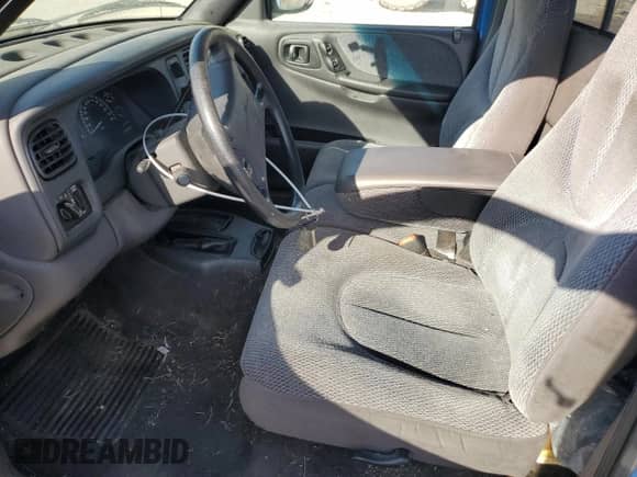 1999 Dodge Dakota с VIN 1B7GG26Y1XS221141, выставлен на аукционе Copart как лот 78721304 с пробегом 195 896 миль миль и Списание • Salvage title. История ставок и продаж доступна на DreamBid. Изображение 7.