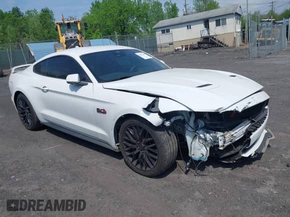 2021 Ford Mustang GT с VIN 1FA6P8CF6M5137253, выставлен на аукционе IAAI как лот 42224111 с пробегом 51 168 миль миль и . История ставок и продаж доступна на DreamBid. Изображение 1.