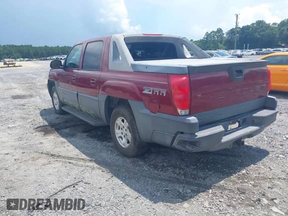2004 Chevrolet Avalanche Z66 with VIN 3GNEC12T14G154980, listed as a IAAI auction lot 42739937 with Not provided miles and . Bid and sale history available at DreamBid. Image 3.