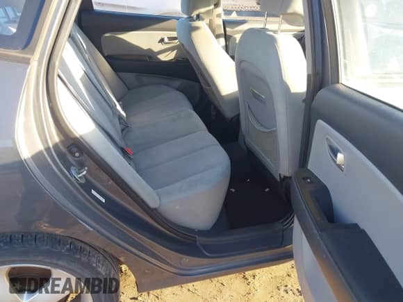 2009 Hyundai Elantra GLS z VIN KMHDU46D89U746348, wystawiony jako IAAI lot #41468140 z przebiegiem 127 284 mil mil oraz . Historia ofert i sprzedaży dostępna na DreamBid. Obrazek 8.