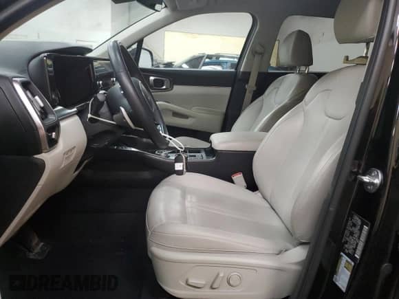 2024 Kia Sorento EX with VIN KNDRHDLGXR5258302, listed as a Copart auction lot 59800195 with 22,250 mi miles and Clean title. Bid and sale history available at DreamBid. Image 7.