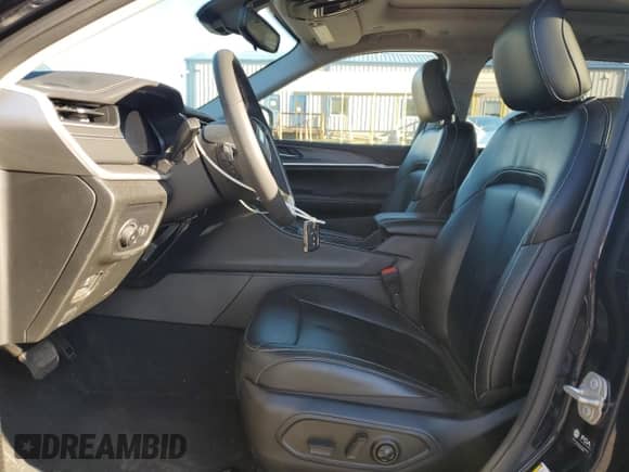 2023 Jeep Grand Cherokee Limited with VIN 1C4RJKBG3P8858228, listed as a Copart auction lot 70190905 with 22,145 mi miles and Salvage title. Bid and sale history available at DreamBid. Image 7.