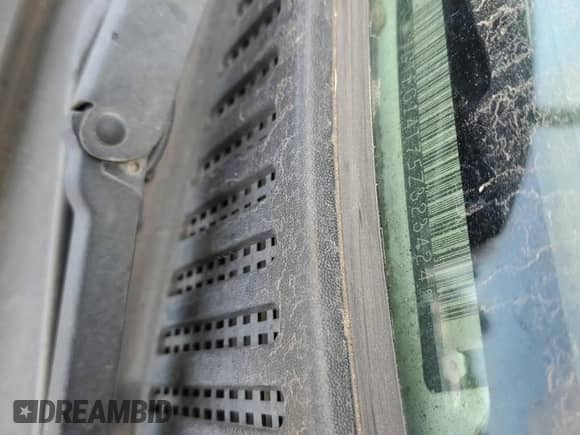 2005 GMC Sierra 1500 SLE with VIN 1GTEC14T75Z323424, listed as a Copart auction lot 59750783 with Not provided miles and Salvage title. Bid and sale history available at DreamBid. Image 12.