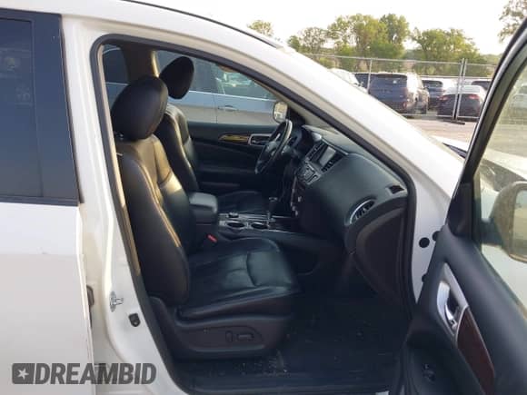 2014 Nissan Pathfinder SL with VIN 5N1AR2MM9EC704041, listed as a IAAI auction lot 42453350 with 220,947 mi miles and . Bid and sale history available at DreamBid. Image 5.