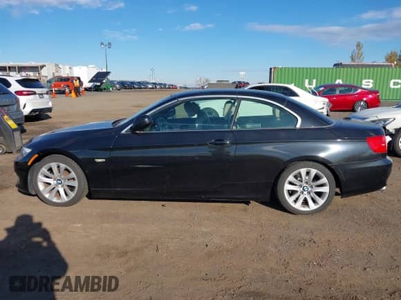 2013 BMW 3 Series 328i с VIN WBADW7C53DE732757, выставлен на аукционе IAAI как лот 43523498 с пробегом 52 501 миль миль и . История ставок и продаж доступна на DreamBid. Изображение 14.