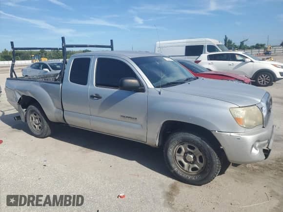 2005 Toyota Tacoma с VIN 5TETX22N35Z056373, выставлен на аукционе Copart как лот 71094025 с пробегом 256 961 миль миль и Списание • Salvage title. История ставок и продаж доступна на DreamBid. Изображение 4.