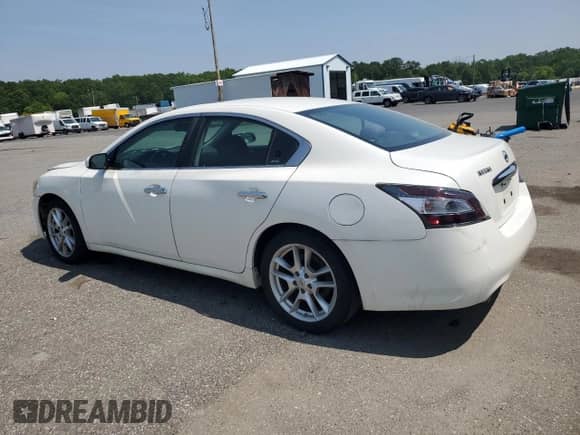 2013 Nissan Maxima S with VIN 1N4AA5AP5DC806646, listed as a Copart auction lot 60169535 with 209,342 mi miles and Clean title. Bid and sale history available at DreamBid. Image 2.