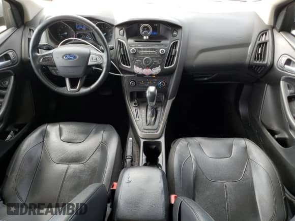 2015 Ford Focus SE с VIN 1FADP3K27FL300337, выставлен на аукционе Copart как лот 81789875 с пробегом 82 882 миль миль и Списание • Salvage title. История ставок и продаж доступна на DreamBid. Изображение 8.