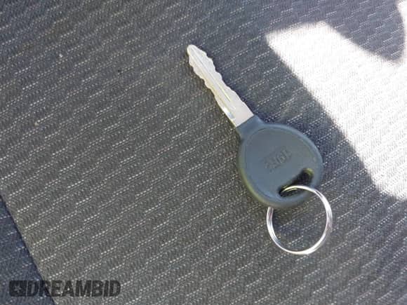 2003 Dodge 1500 ST z VIN 1D7HA16N83J547353, wystawiony jako IAAI lot #43126589 z przebiegiem 133 105 mil mil oraz . Historia ofert i sprzedaży dostępna na DreamBid. Obrazek 11.