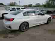 2021 BMW 3 Series 330e xDrive z VIN 3MW5P9J07M8B90988, wystawiony jako Copart lot #50895005 z przebiegiem 35 825 mil mil oraz Szkoda całkowita • Salvage title. Historia ofert i sprzedaży dostępna na DreamBid. Obrazek 3.