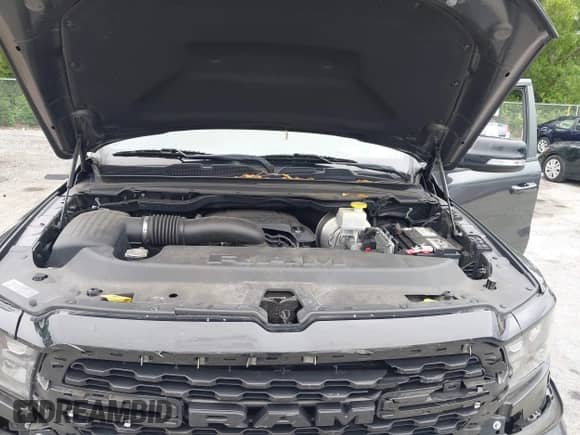 2022 Ram 1500 Big Horn z VIN 1C6RREBT2NN187227, wystawiony jako IAAI lot #42419800 z przebiegiem 78 373 mil mil oraz . Historia ofert i sprzedaży dostępna na DreamBid. Obrazek 10.