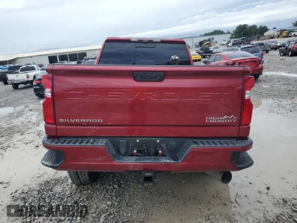 2020 Chevrolet Silverado 2500HD High Country z VIN 1GC4YREY8LF205774, wystawiony jako Copart lot #68676955 z przebiegiem 127 503 mil mil oraz Nie do naprawy • Non repairable. Historia ofert i sprzedaży dostępna na DreamBid. Obrazek 6.