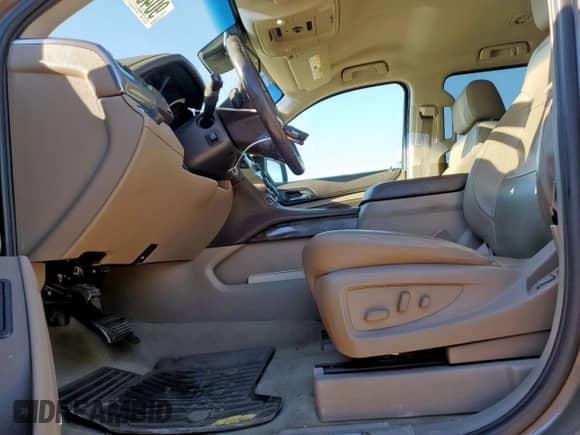 2015 Chevrolet Suburban LT with VIN 1GNSCJKC8FR615422, listed as a Copart auction lot 90406725 with 145,548 mi miles and Clean title. Bid and sale history available at DreamBid. Image 7.