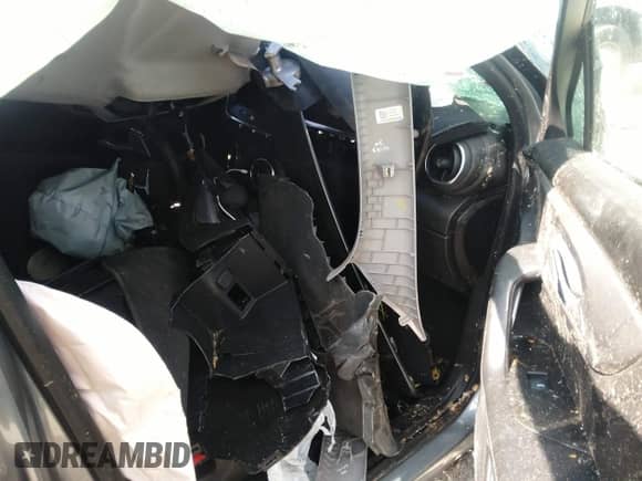 2025 Chevrolet Blazer LT with VIN 3GNKBCR42SS130942, listed as a IAAI auction lot 43105431 with Not provided miles and . Bid and sale history available at DreamBid. Image 5.