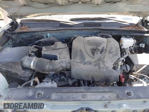 2023 Toyota Tacoma SR5 z VIN 3TMCZ5AN8PM589977, wystawiony jako IAAI lot #43145534 z przebiegiem Nie podano mil oraz . Historia ofert i sprzedaży dostępna na DreamBid. Obrazek 10.