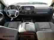 2007 GMC Sierra 1500 Work Truck с VIN 2GTEK13M171692465, выставлен на аукционе Copart как лот 84941044 с пробегом 260 535 миль миль и Списание • Salvage title. История ставок и продаж доступна на DreamBid. Изображение 8.