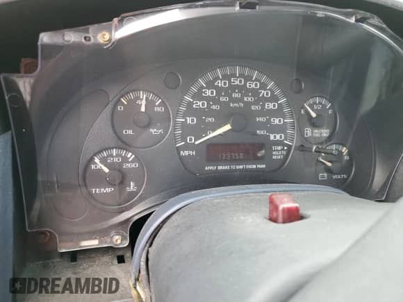 2000 Chevrolet Astro с VIN 1GNDM19W9YB135987, выставлен на аукционе Copart как лот 70085365 с пробегом 133 758 миль миль и Списание • Salvage title. История ставок и продаж доступна на DreamBid. Изображение 9.