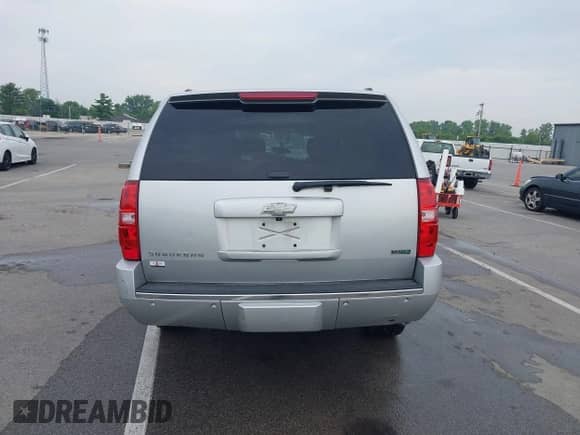 2011 Chevrolet Suburban LTZ с VIN 1GNSKKE31BR285458, выставлен на аукционе IAAI как лот 42675651 с пробегом 243 371 миль миль и . История ставок и продаж доступна на DreamBid. Изображение 16.
